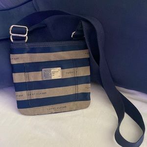 Tommy Hilfiger crossbody purse